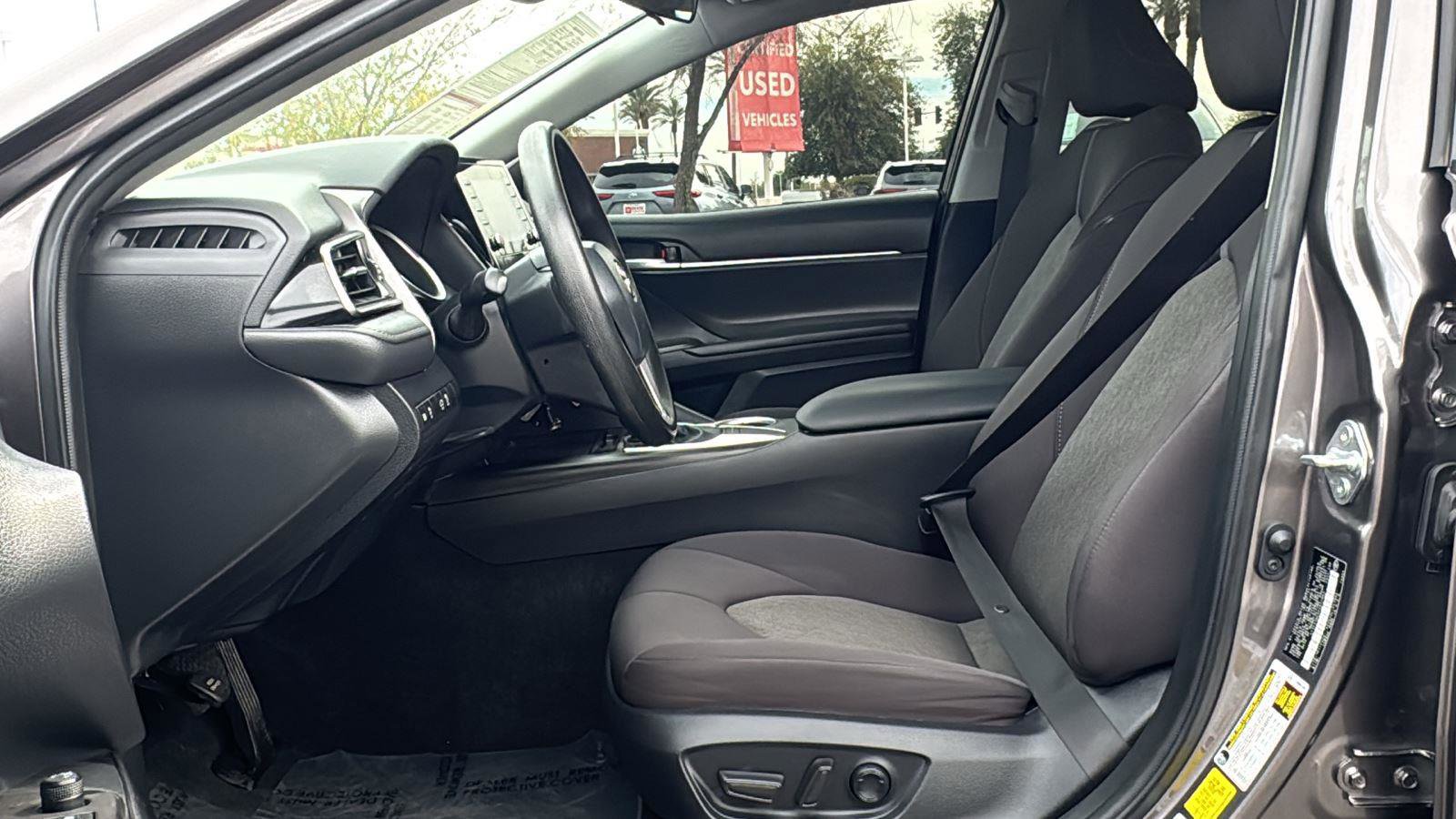 Used 2023 Toyota Camry LE image 24