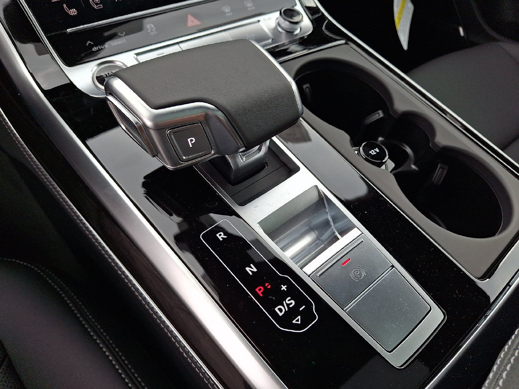 New 2026 Audi Q8 Premium Plus AWD/4WD image 9