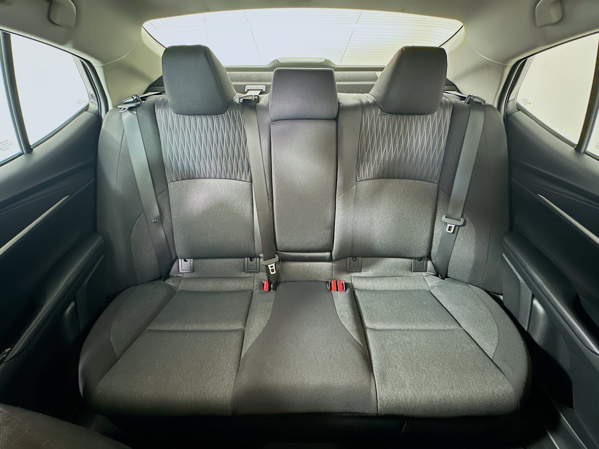 Used 2025 Toyota Camry LE w/ Convenience Package FWD image 30