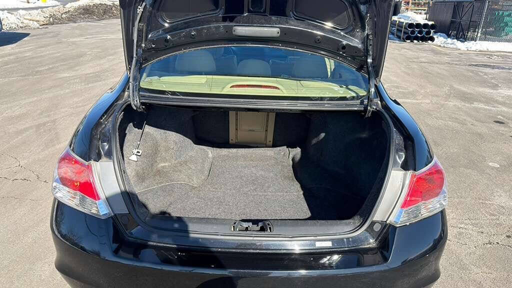 Used 2011 Honda Accord SE image 25