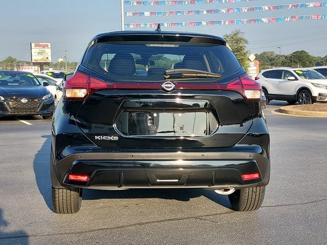 Certified 2023 Nissan Kicks S FWD image 4
