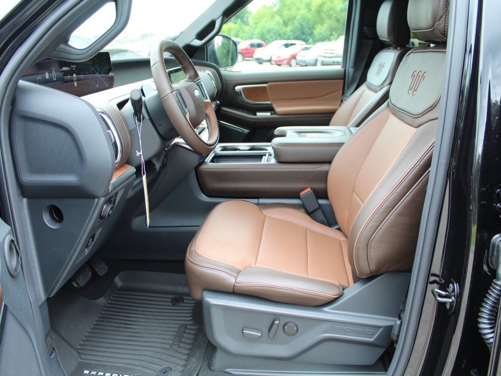 New 2025 Ford Expedition King Ranch image 4