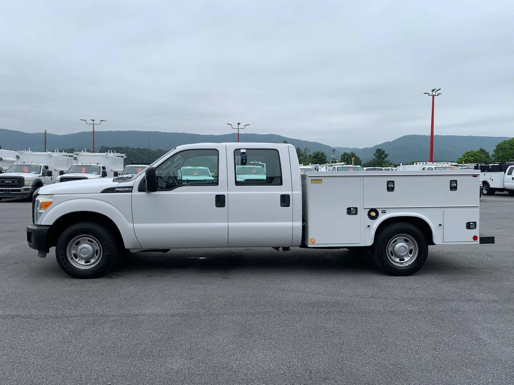 Used 2015 Ford F250 XL RWD image 5