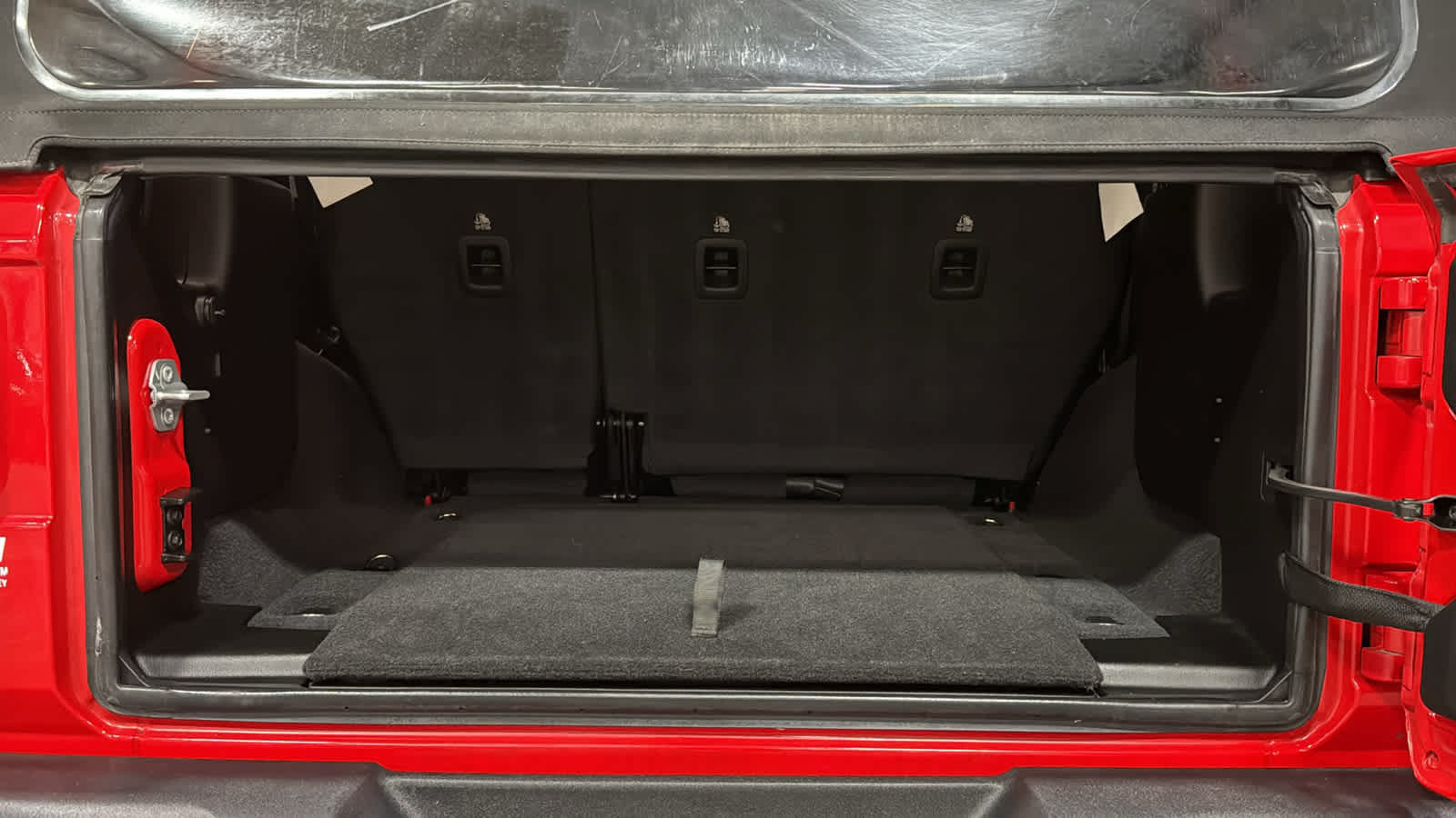 Used 2023 Jeep Wrangler Unlimited Sport AWD/4WD image 30