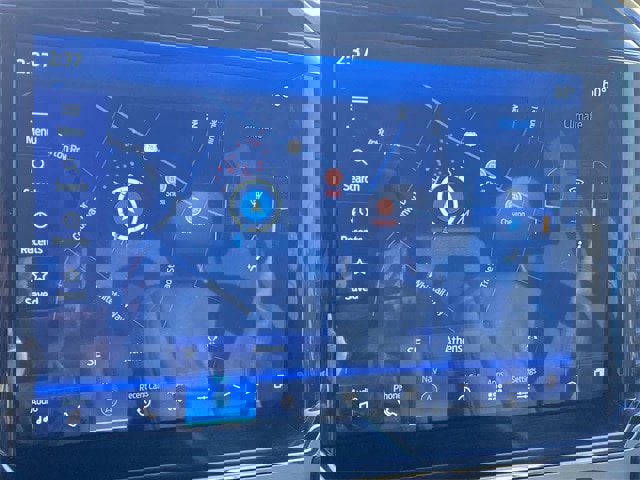 Used 2022 Ford F250 Lariat w/ Black Appearance Package image 65