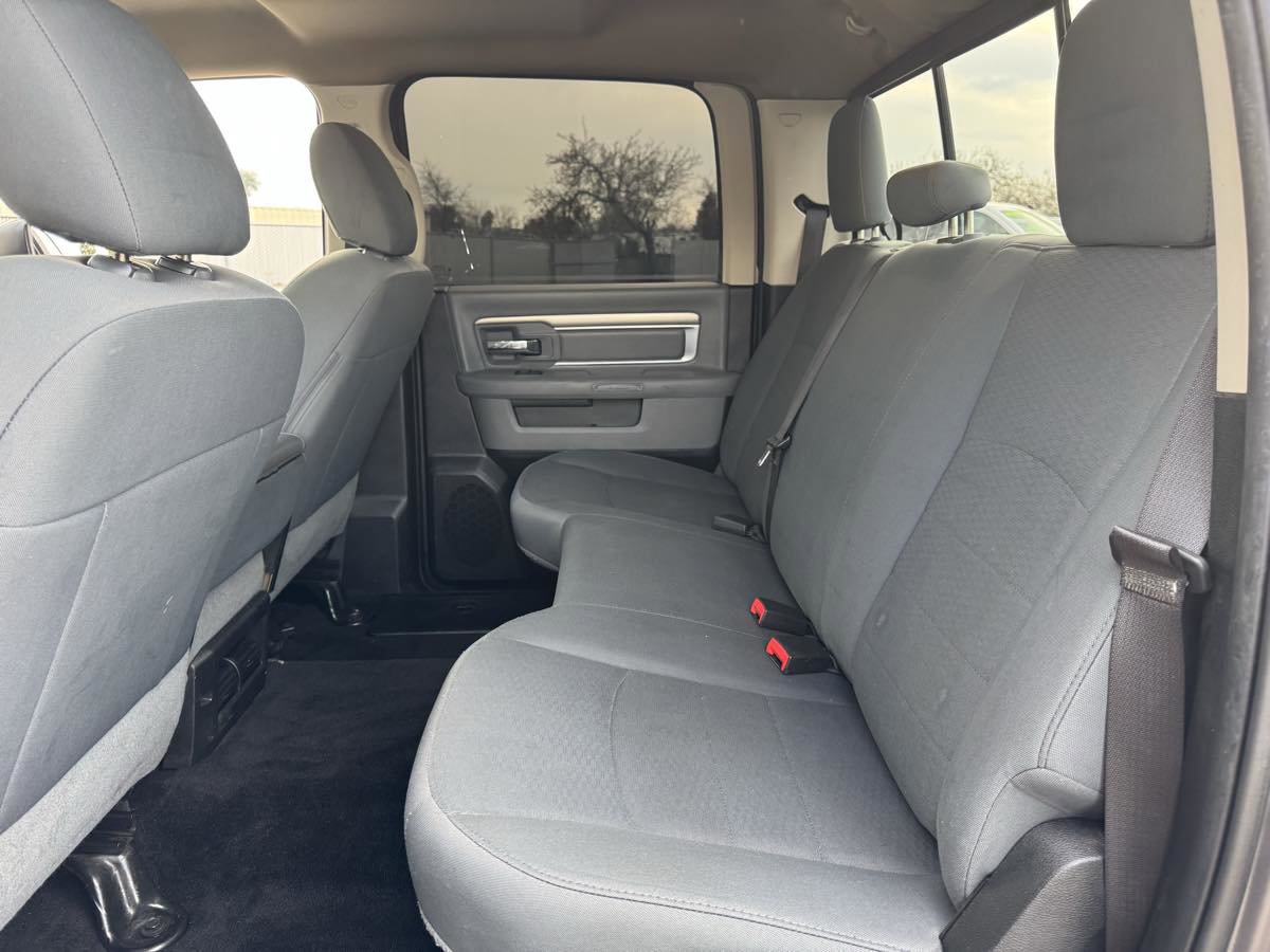 Used 2017 RAM 1500 Classic SLT image 21