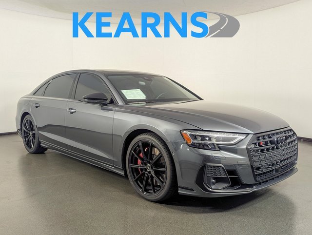 Used 2024 Audi S8 image 1