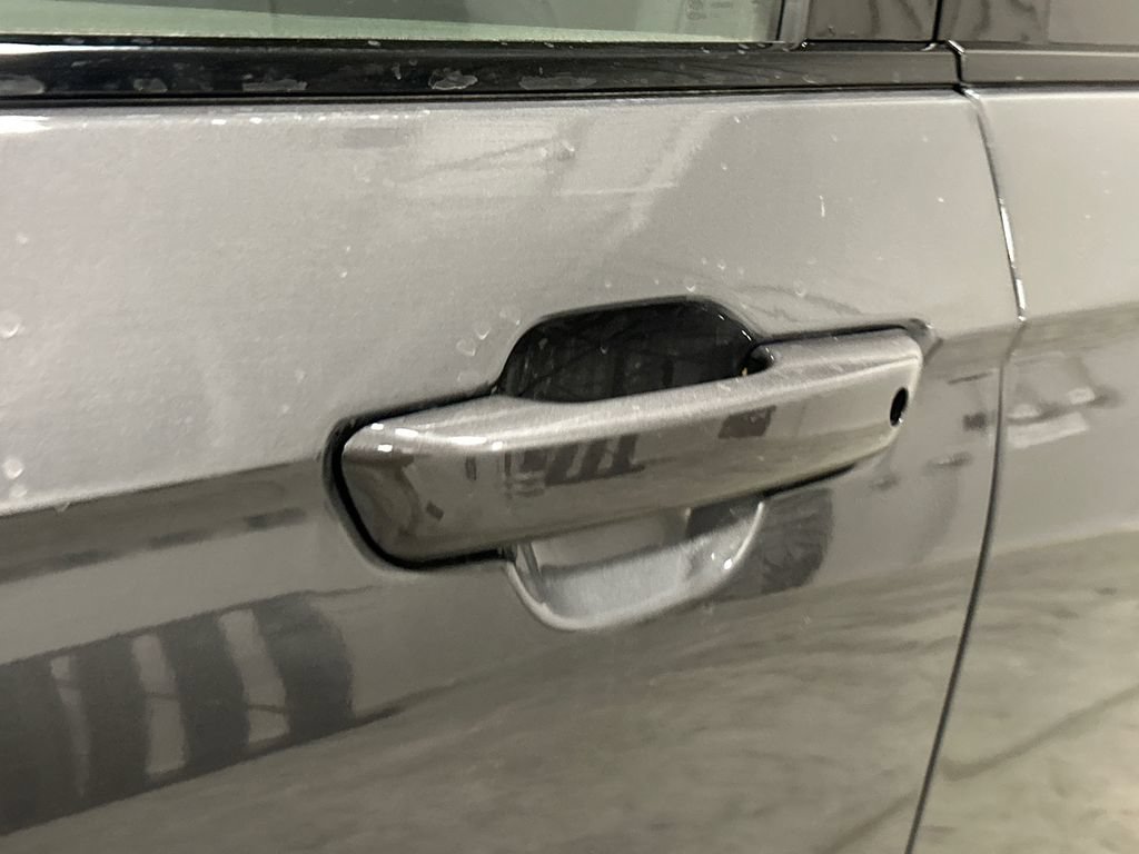 New 2026 Jeep Grand Cherokee Altitude image 13