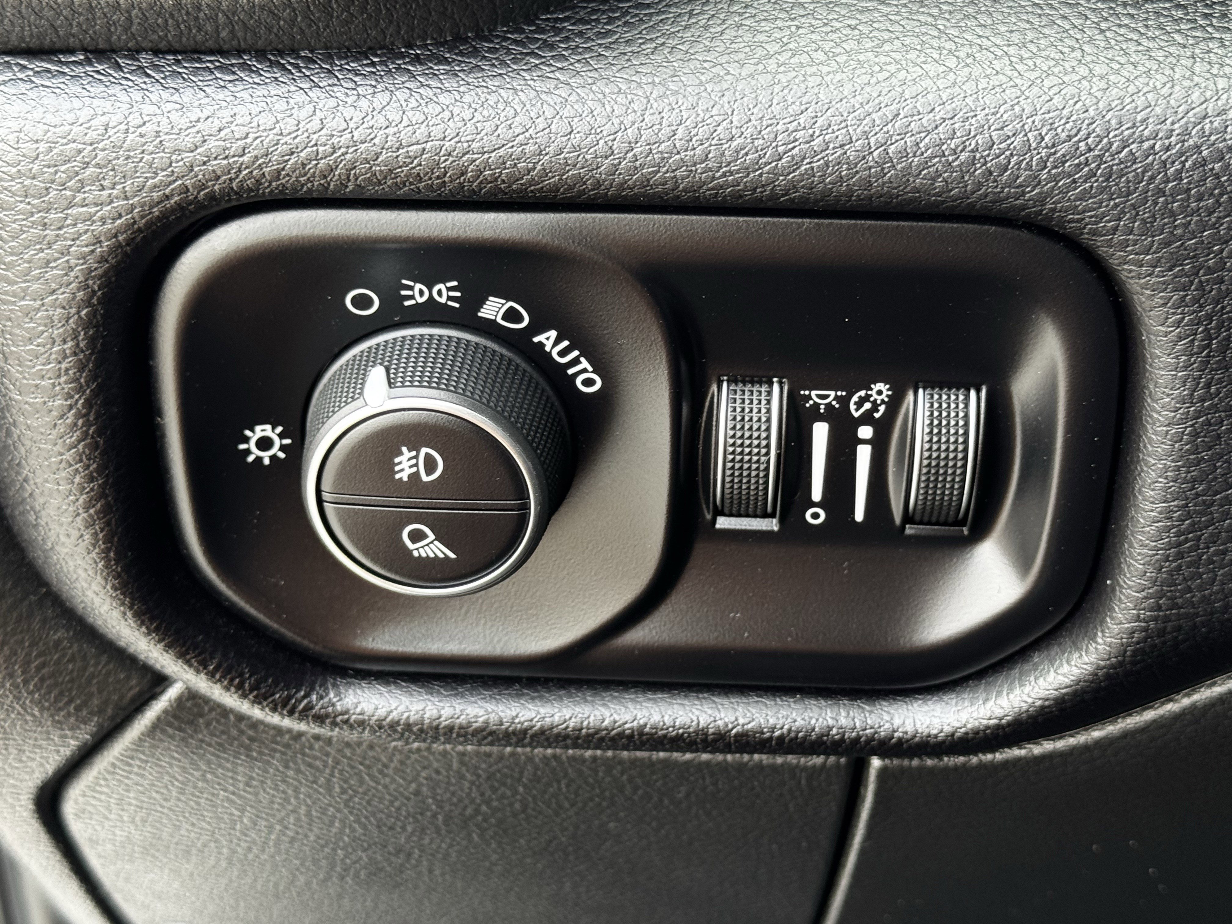 Used 2024 RAM 2500 Laramie image 26