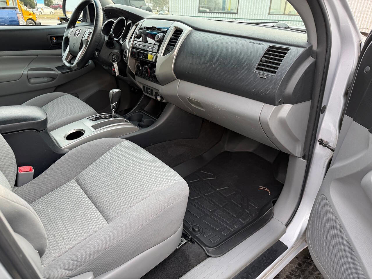 Used 2012 Toyota Tacoma 4x4 Double Cab w/ SR5 Pkg image 56