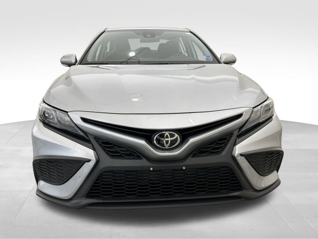 Used 2024 Toyota Camry SE FWD image 8
