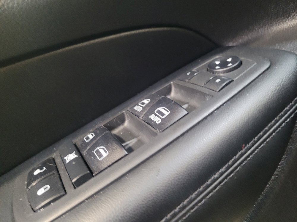 Used 2019 Jeep Grand Cherokee Altitude RWD image 27