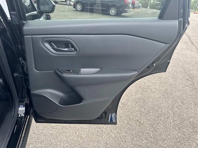 Certified 2025 Nissan Rogue S image 21