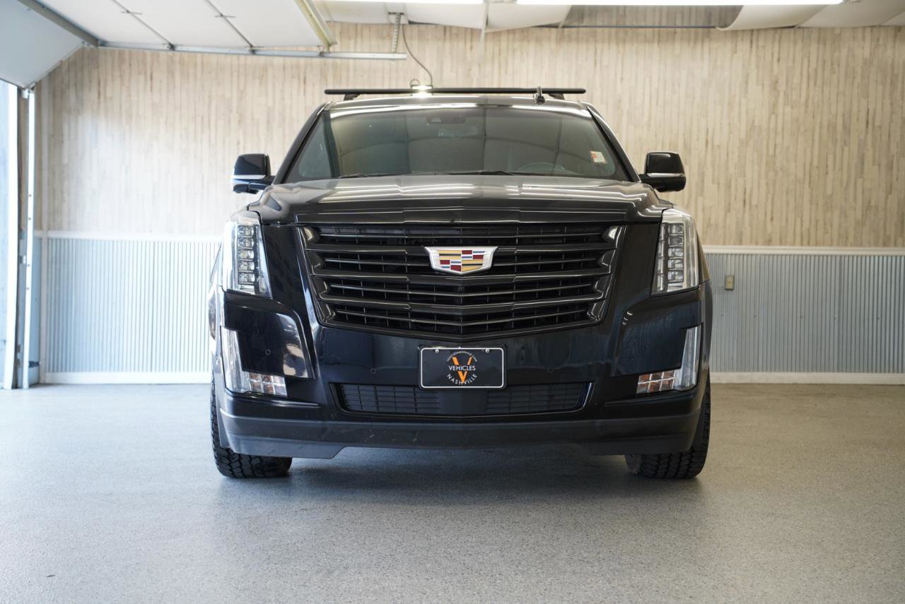 Used 2019 Cadillac Escalade ESV Platinum w/ Escalade Sport Edition image 2