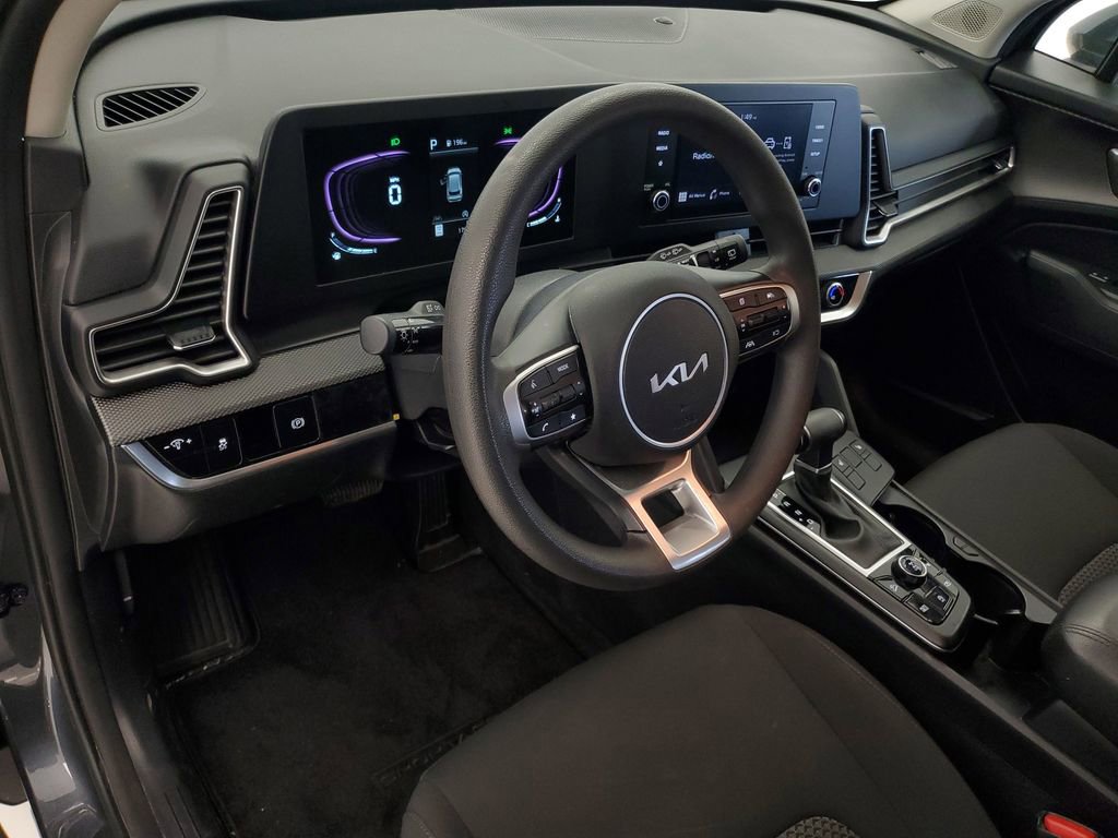 Used 2023 Kia Sportage LX image 12