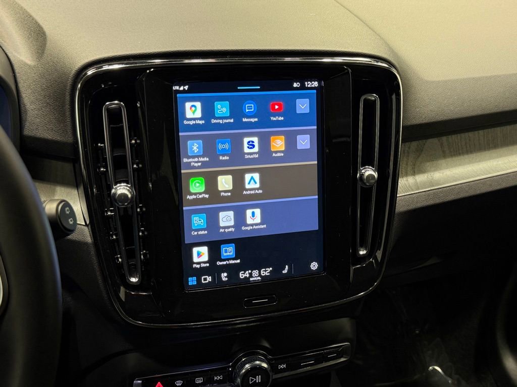 Used 2024 Volvo XC40 B5 Plus w/ Climate Package image 12