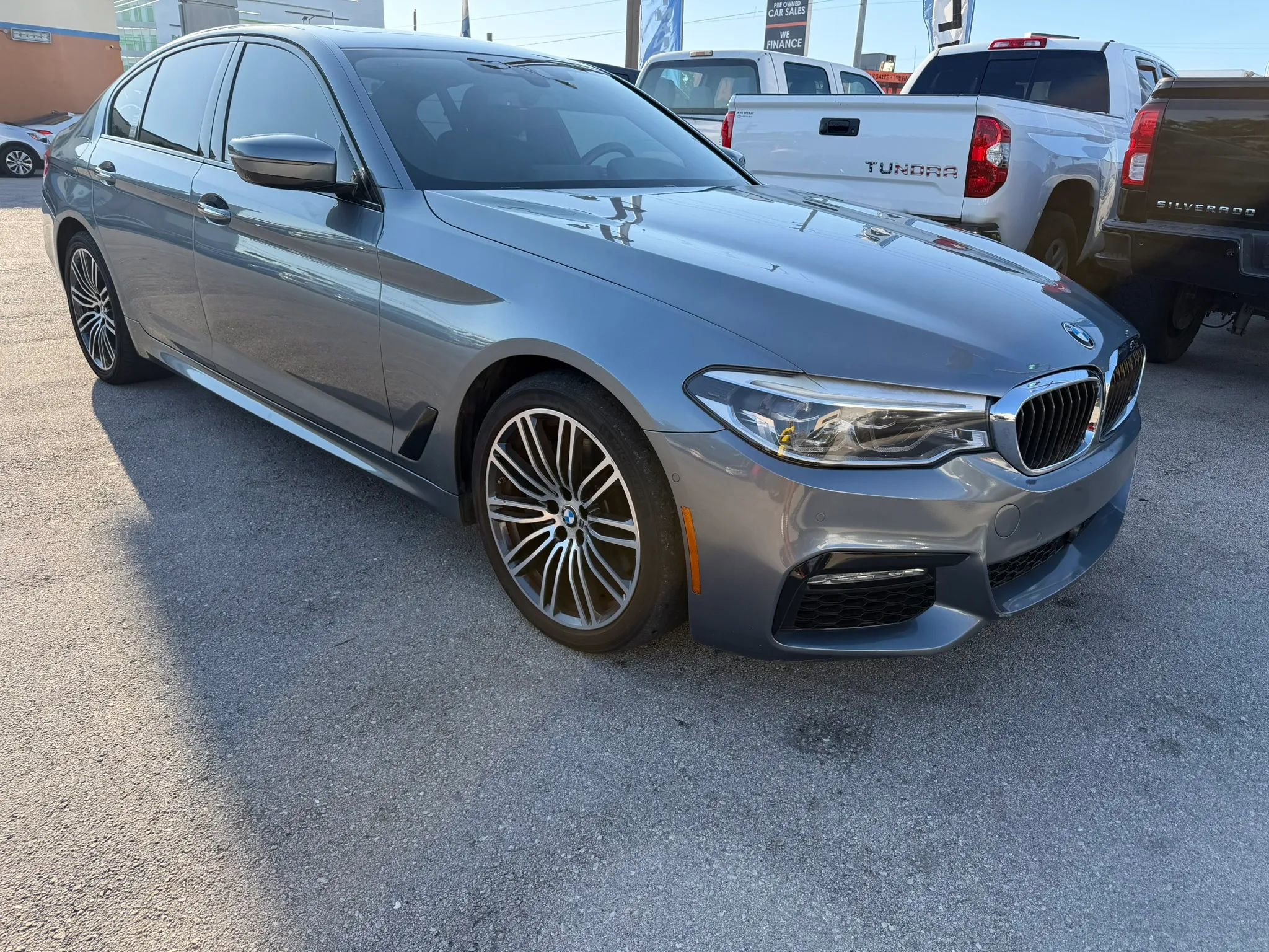 Used 2017 BMW 530i RWD image 3