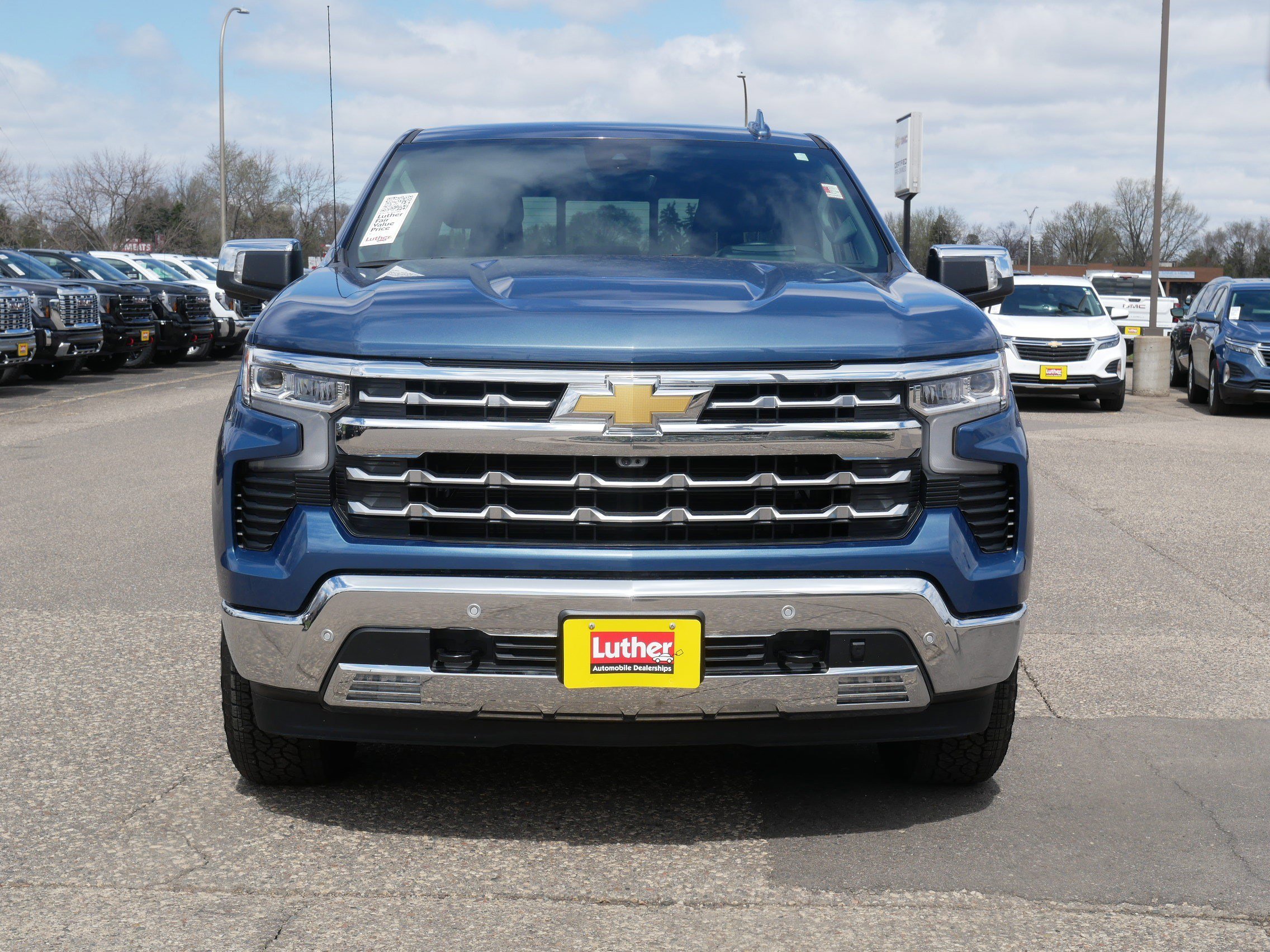 Used 2024 Chevrolet Silverado 1500 LTZ video 2