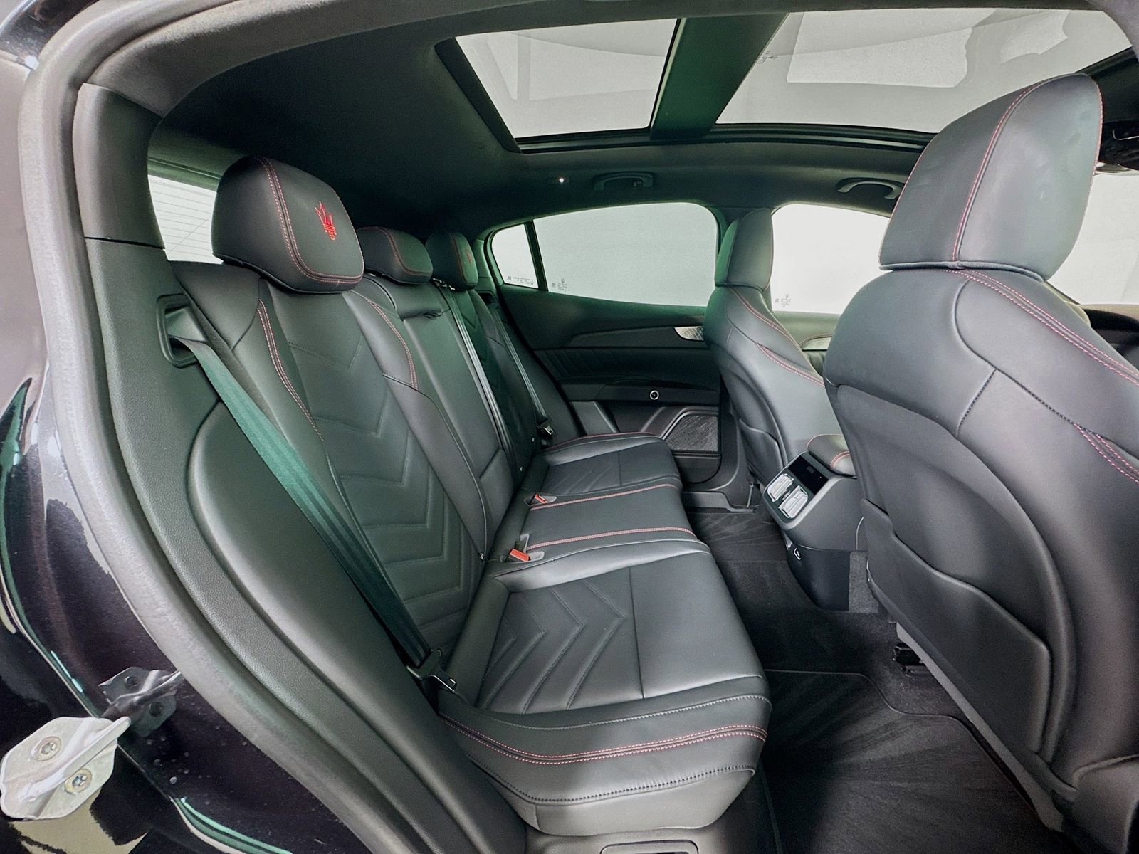 New 2026 Maserati Grecale Modena image 28