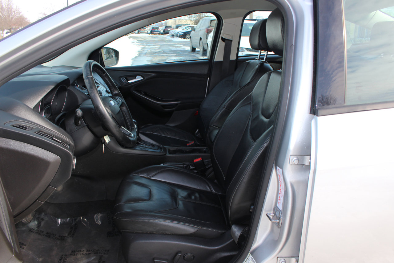 Used 2016 Ford Focus SE w/ Equipment Group 201A image 15