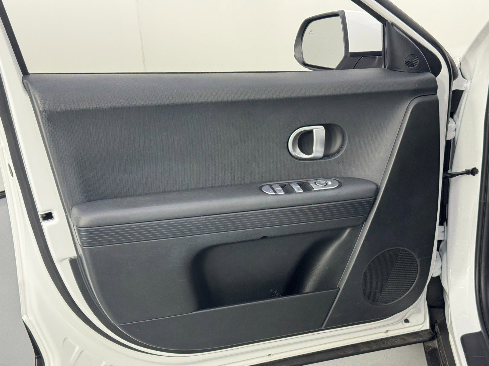 Used 2024 Hyundai Ioniq 5 SEL image 40