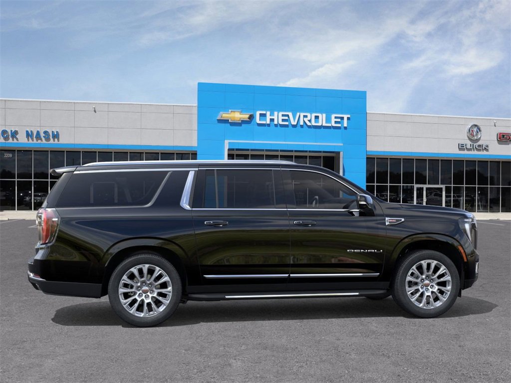 New 2025 GMC Yukon XL Denali image 29
