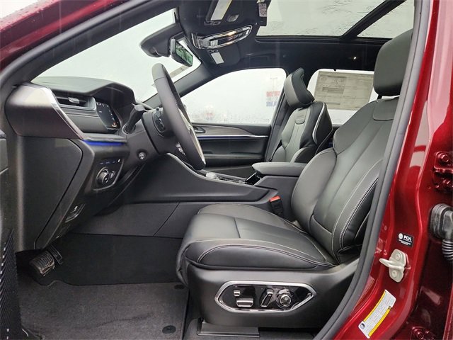 New 2024 Jeep Grand Cherokee Overland w/ Luxury Tech Group IV image 6