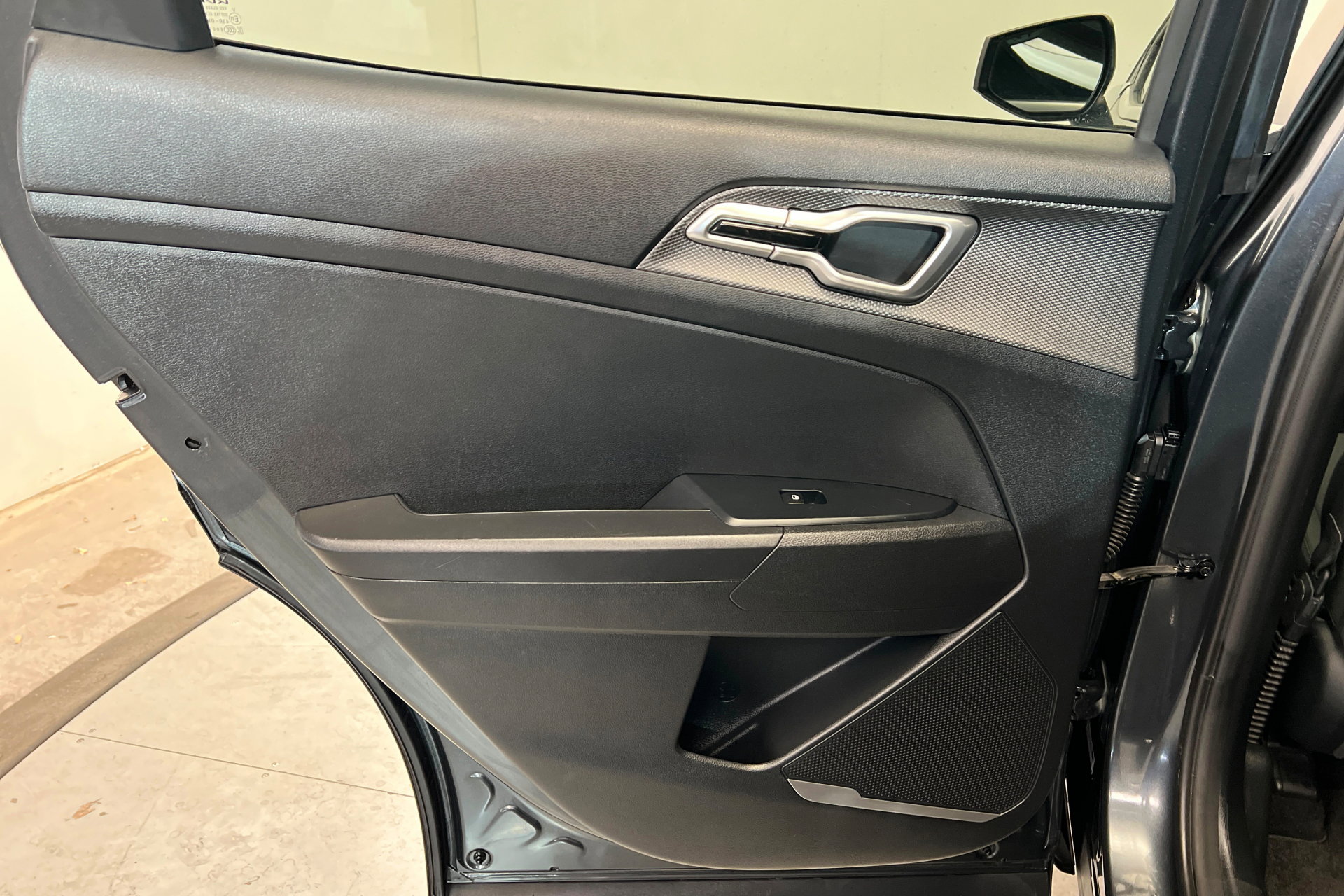 Used 2024 Kia Sportage LX image 19