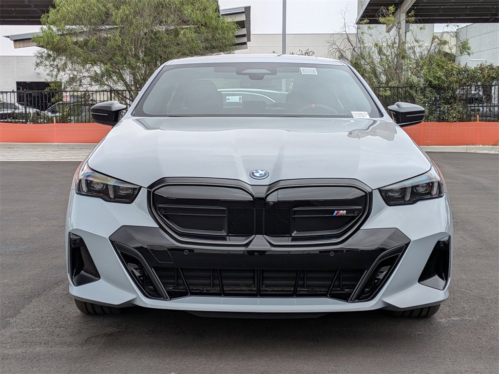 New 2025 BMW i5 M60 image 4