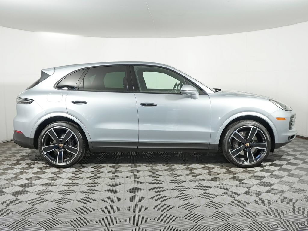 Certified 2023 Porsche Cayenne AWD/4WD image 8