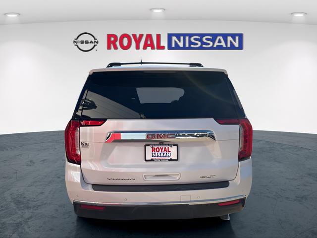 Used 2021 GMC Yukon SLT w/ SLT Luxury Package image 6
