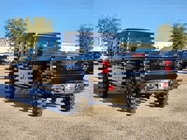 New 2025 Jeep Gladiator Sport image 4