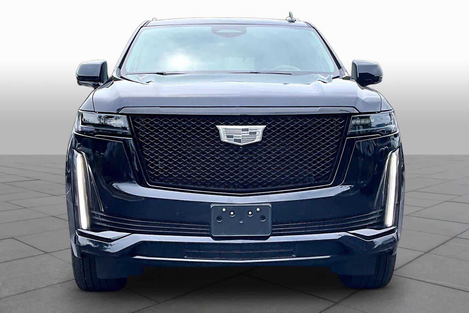 Used 2024 Cadillac Escalade Sport Platinum w/ LPO, ONYX Package AWD/4WD image 6