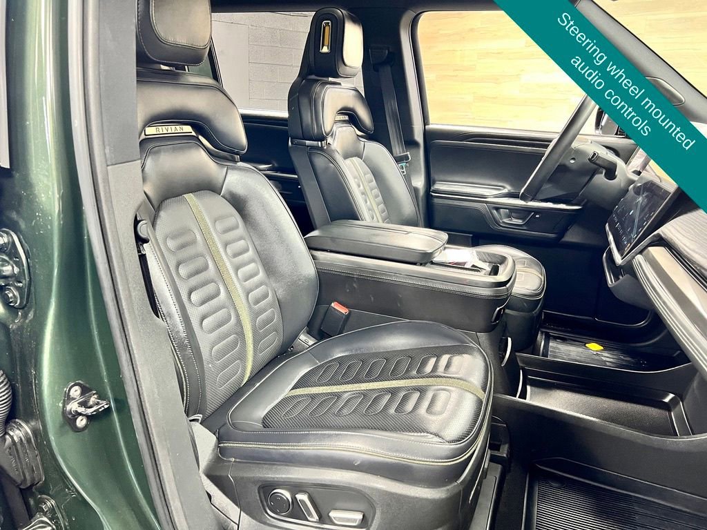 Used 2025 Rivian R1S Adventure AWD/4WD image 6