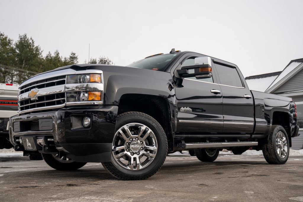 Used 2019 Chevrolet Silverado 2500 High Country w/ Duramax Plus Package image 1