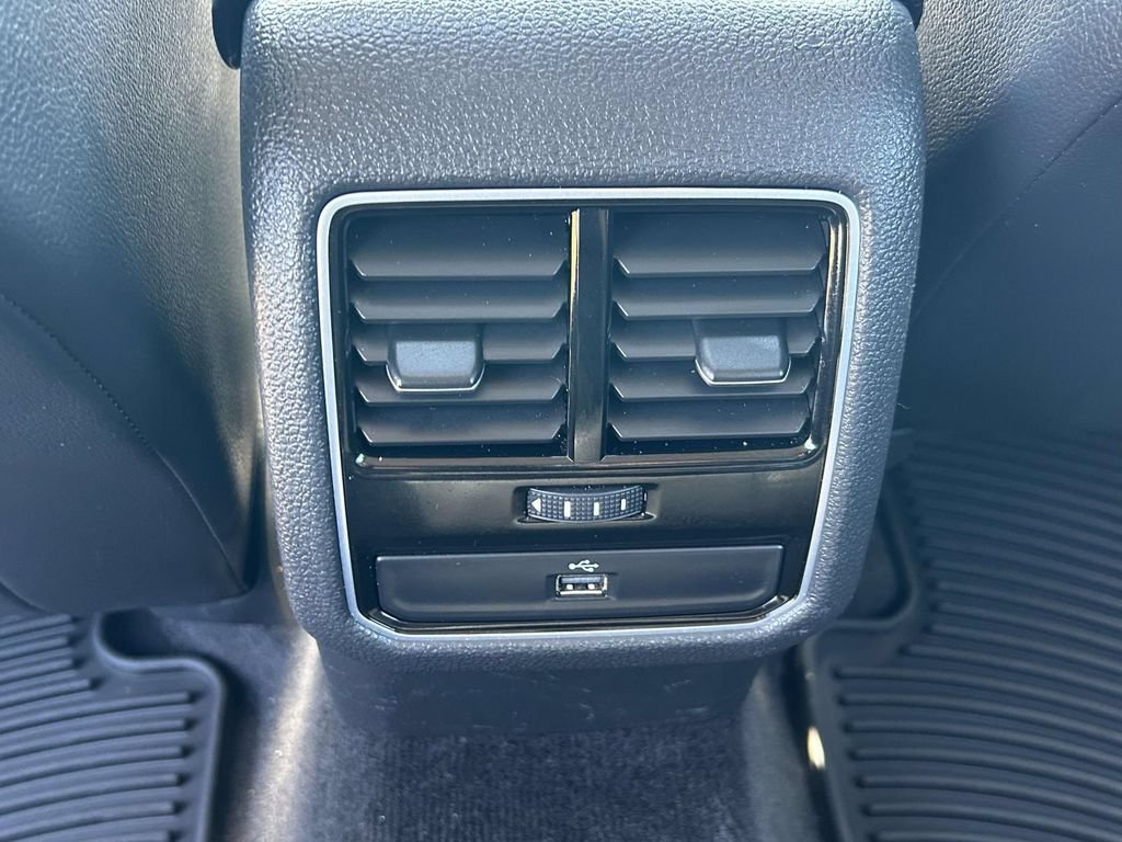 Used 2017 Volkswagen Passat 1.8T SE FWD image 16