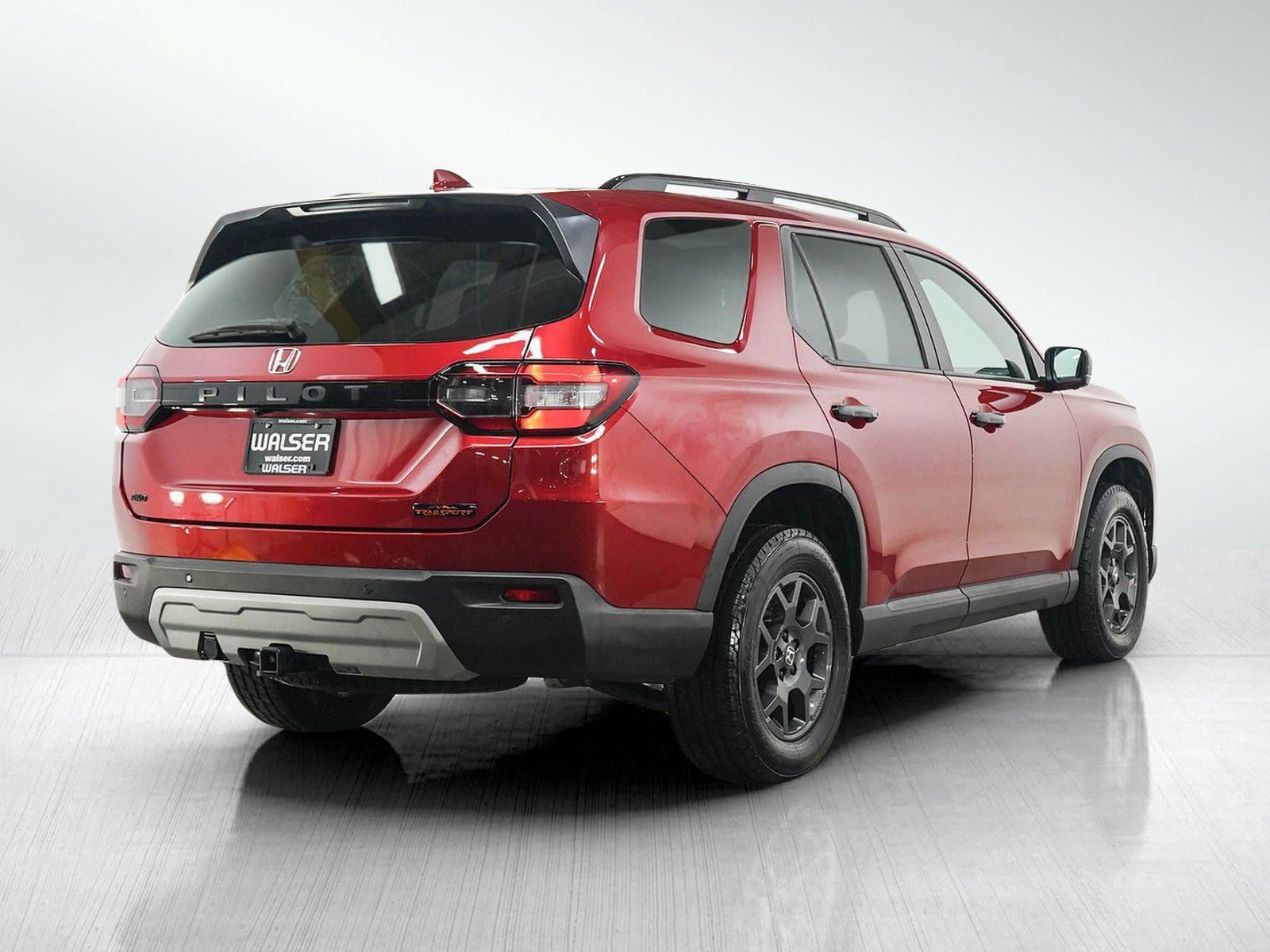 Used 2023 Honda Pilot TrailSport image 5