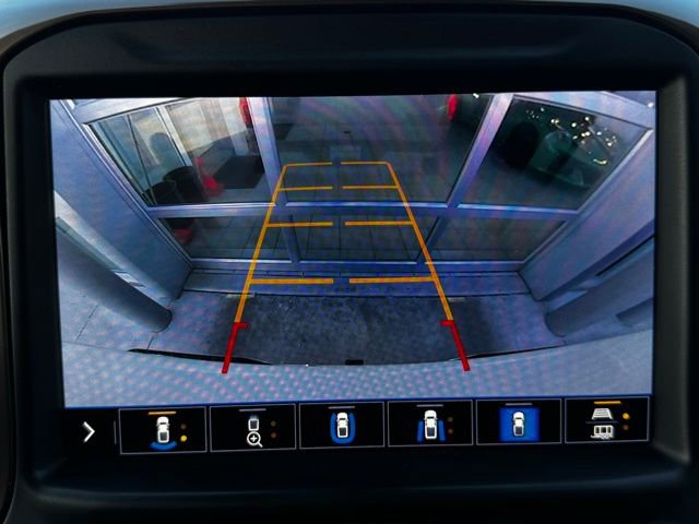 Used 2020 Chevrolet Silverado 1500 High Country w/ Technology Package image 4