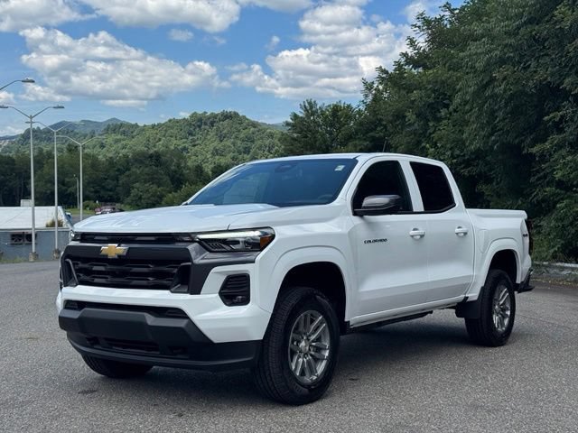 New 2026 Chevrolet Colorado LT w/ LT Convenience Package AWD/4WD image 3