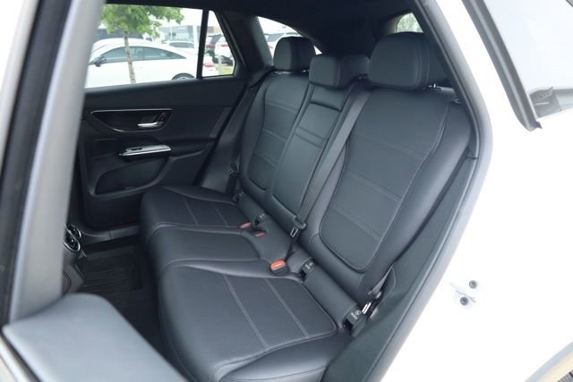 Certified 2025 Mercedes-Benz GLC 300 4MATIC image 23