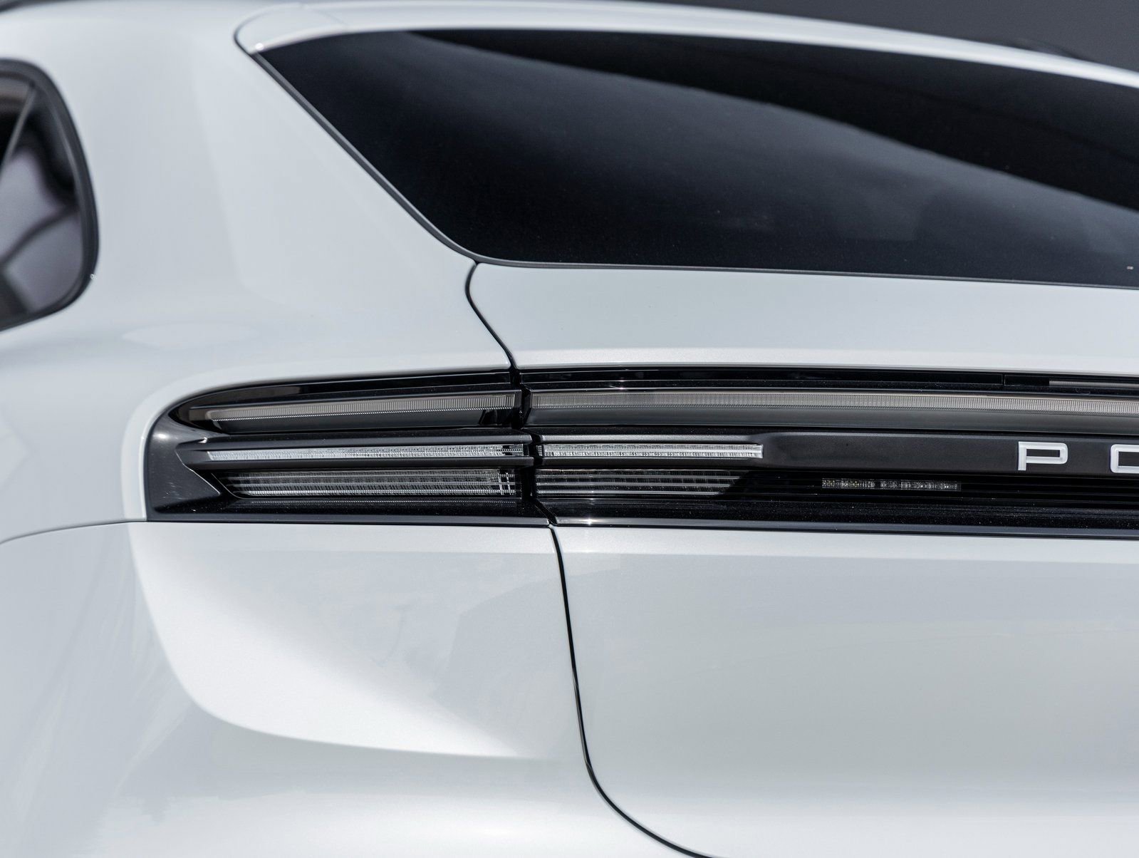 New 2026 Porsche Macan Electric RWD image 13