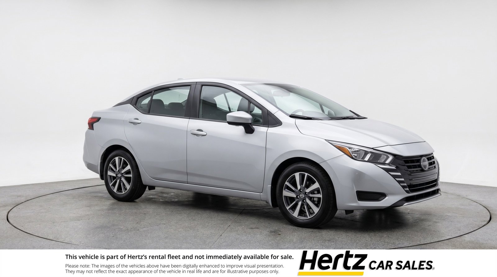 Used 2025 Nissan Versa SV image 1