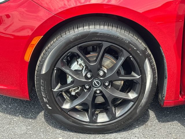 Used 2025 Chrysler Pacifica Limited FWD image 29