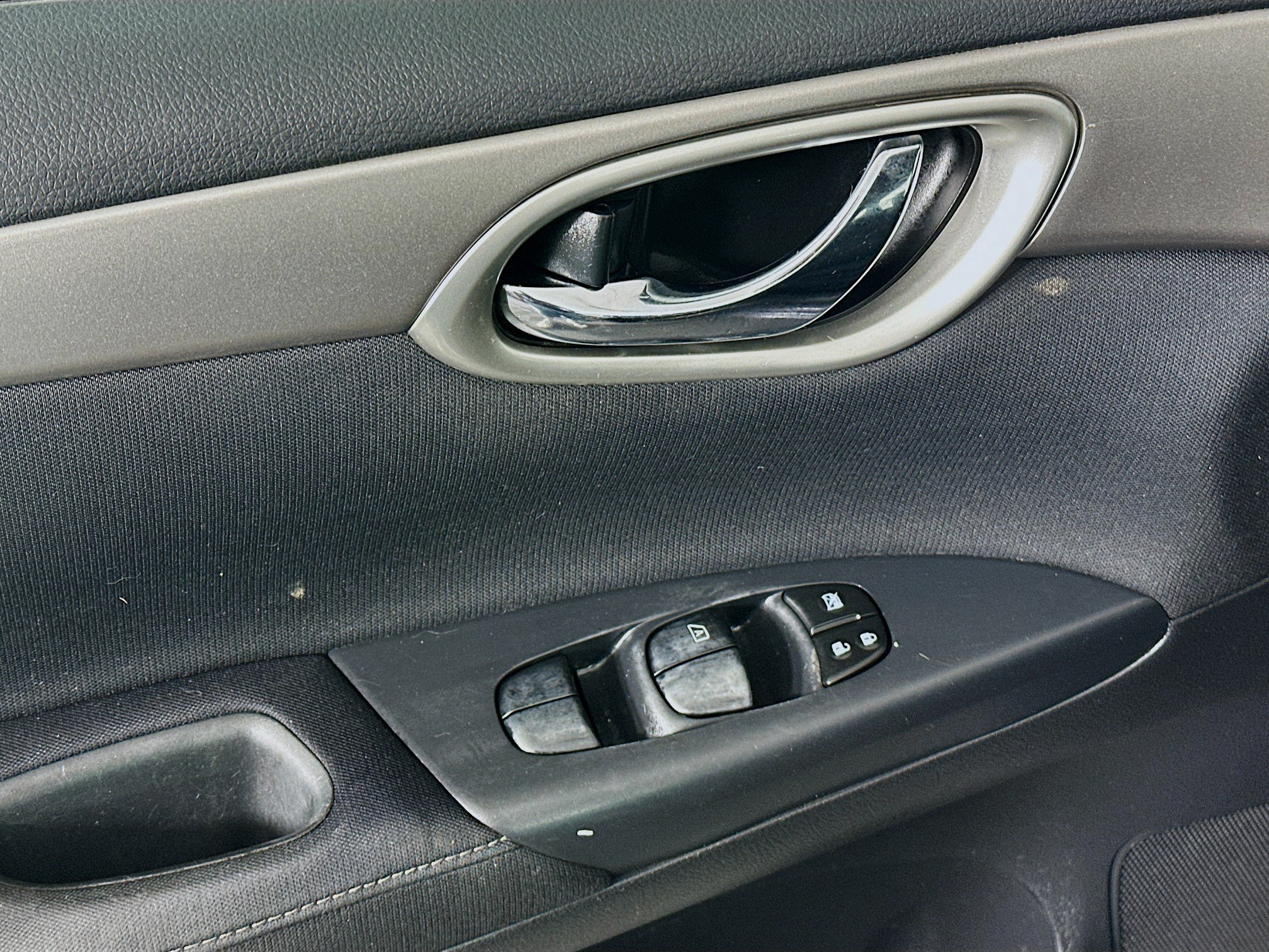 Used 2014 Nissan Sentra SV FWD image 15