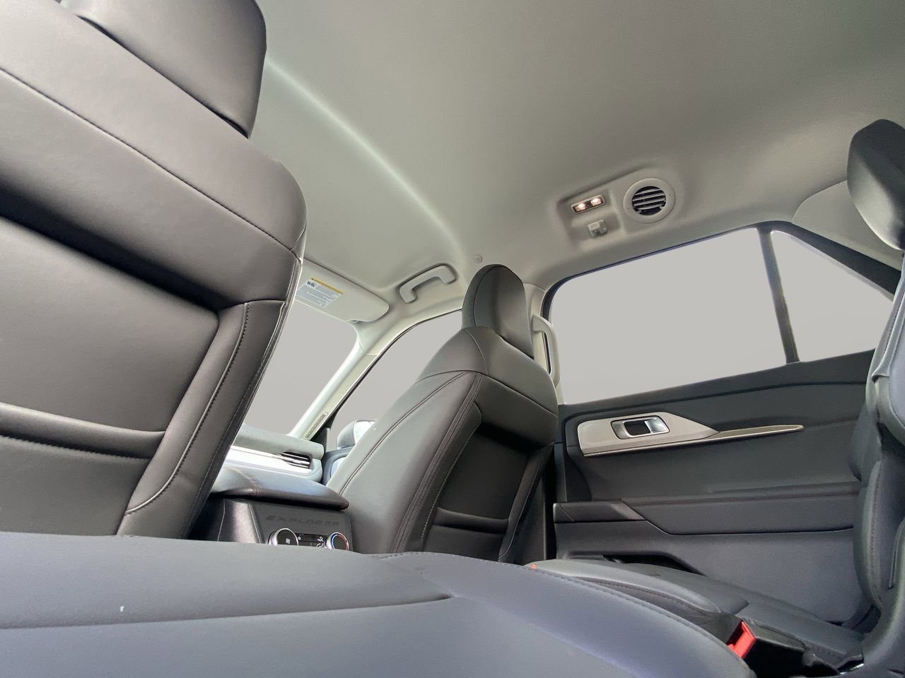 New 2026 Ford Explorer Active w/ Active Comfort Package image 16