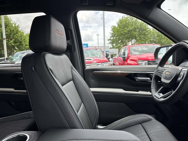New 2026 Chevrolet Tahoe High Country w/ Sun And Tow Package AWD/4WD image 15
