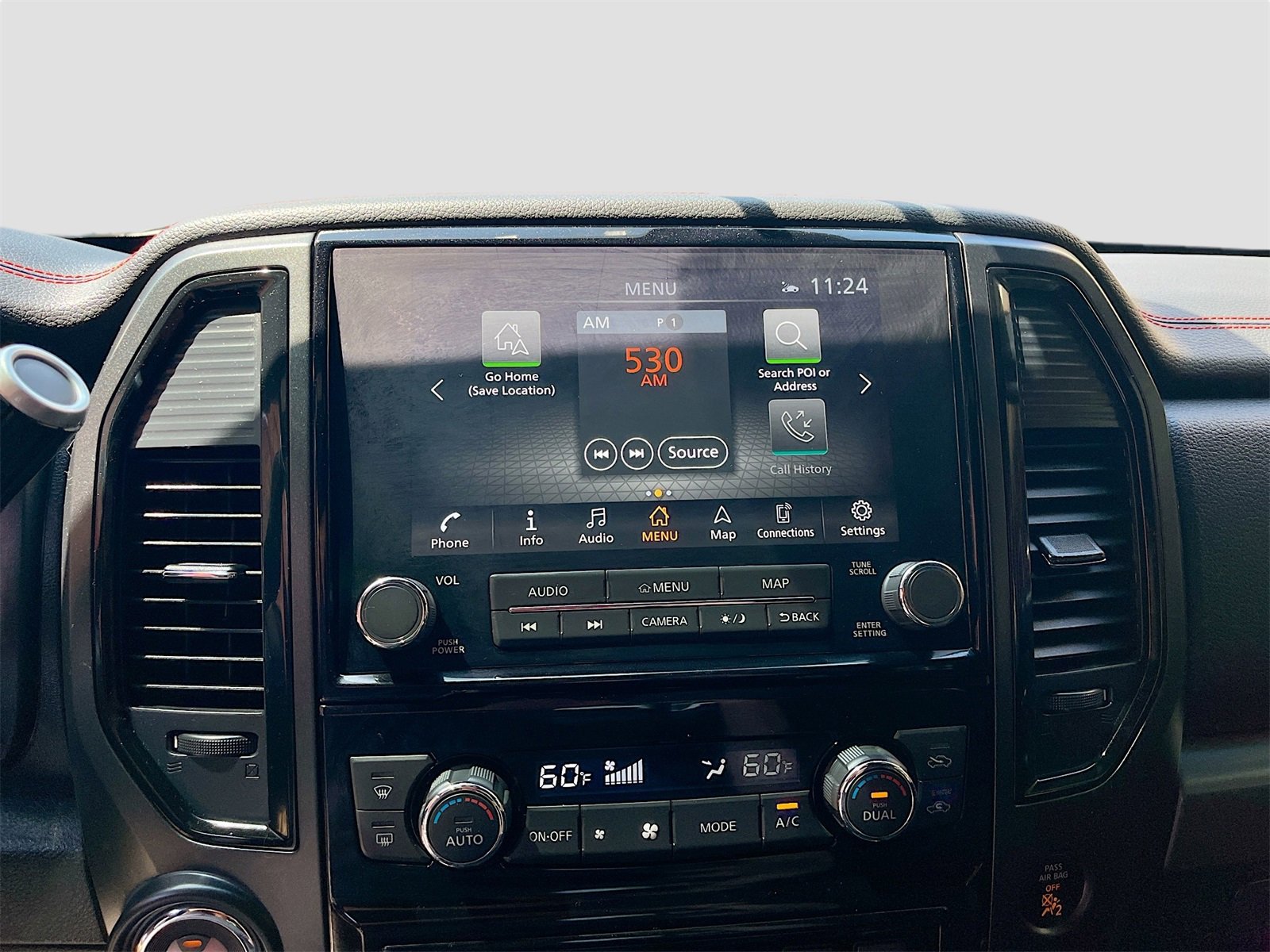 Used 2024 Nissan Titan PRO-4X w/ Pro-4x Convenience Package image 15