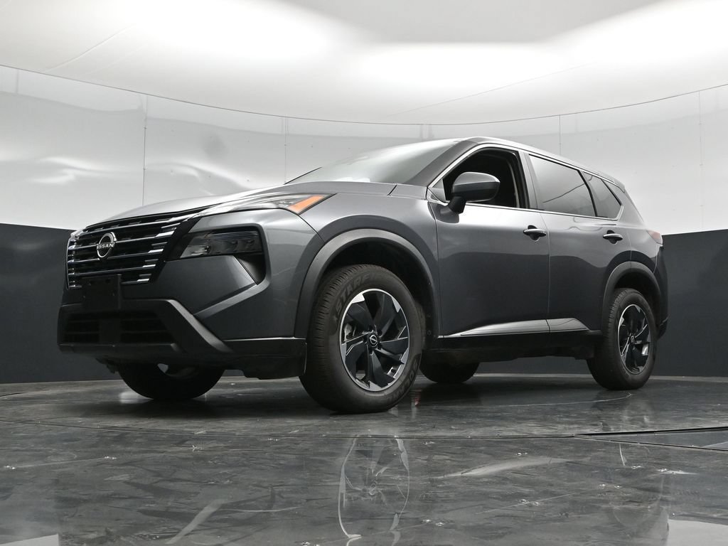 Used 2025 Nissan Rogue SV AWD/4WD image 46