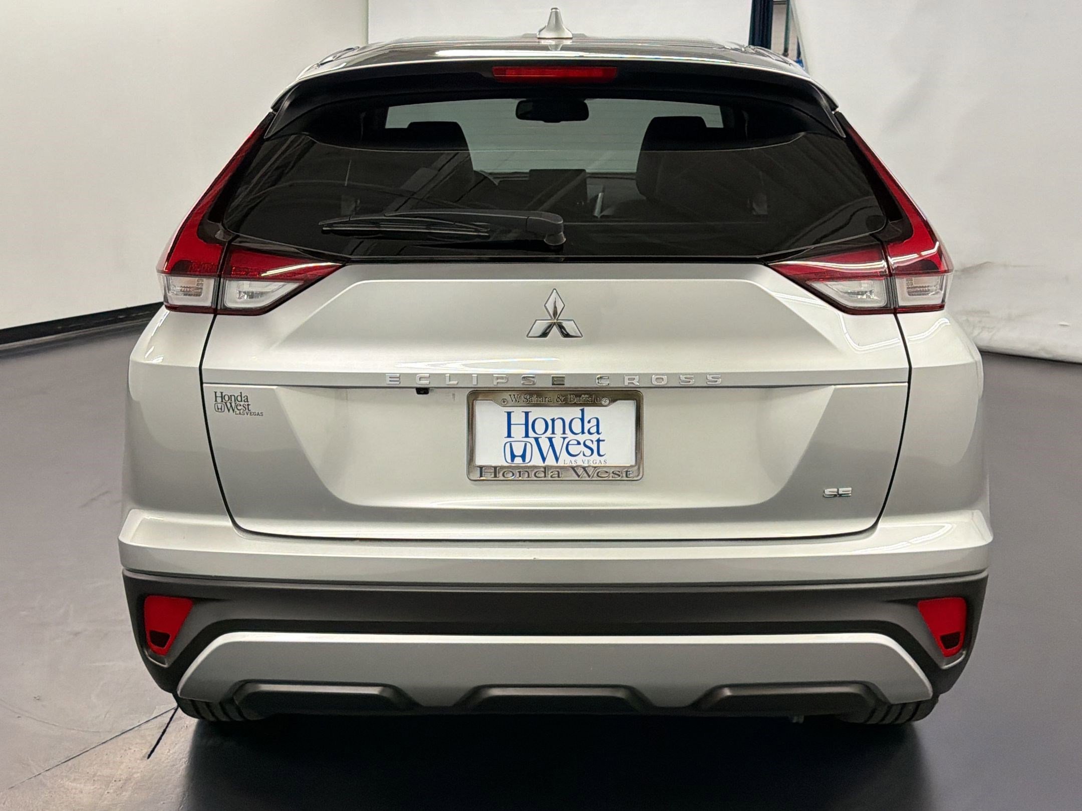 Used 2022 Mitsubishi Eclipse Cross SE FWD image 10