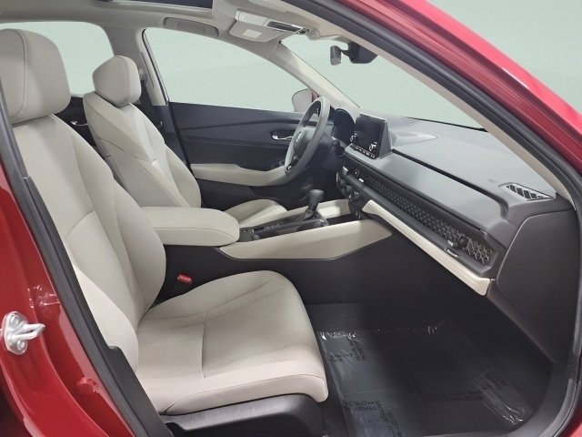 Certified 2024 Honda Accord EX image 15